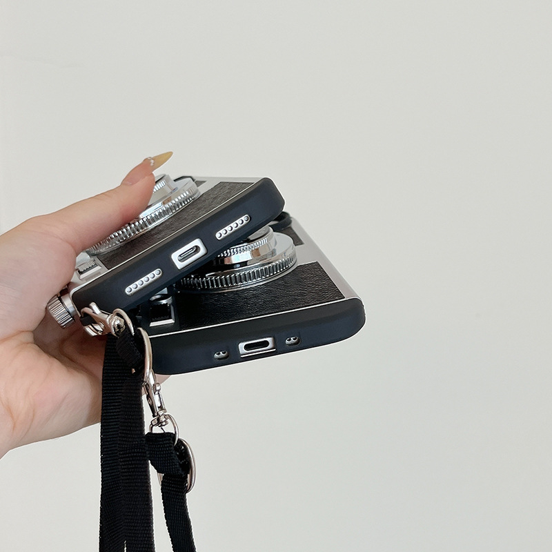 Emily in Paris Vintage Camera  - Phone Cases That Cover The Camera のレビューと価格