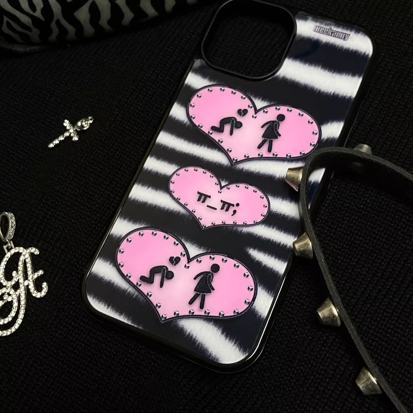 Niche Personality Ins Black an - Phone Cases Personalised のレビューと価格
