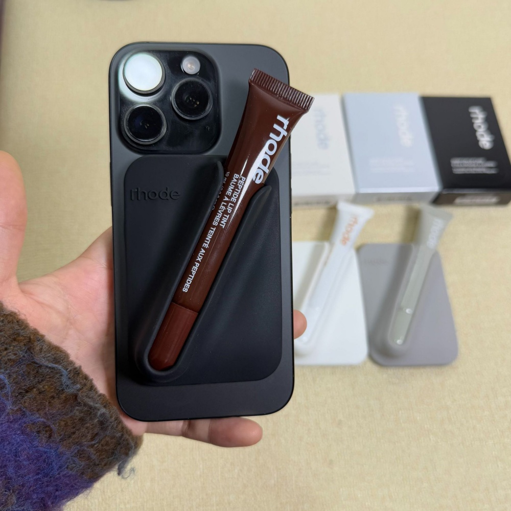 Rhode Hot Magnetic SNAP-ON LIP - Phone Cases Rhode のレビューと価格