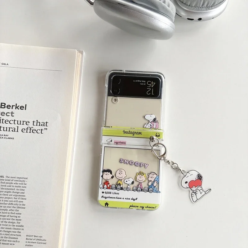 Cute Cartoon Snoopy Charlie Br - Phone Cases Z Flip 6 のレビューと価格